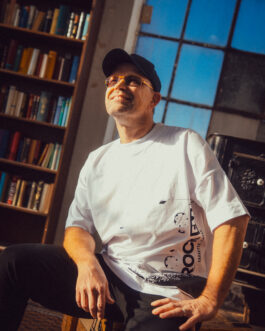 Oversize-Shirt – walkman – white