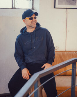 Vintage-Hoodie – pure ROCK FM – G. Dyed Black Rock